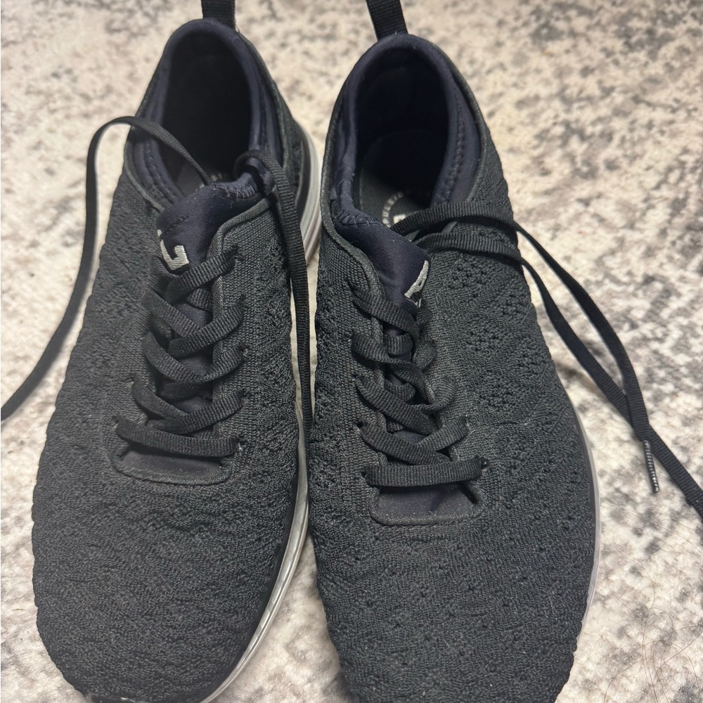 Lululemon runners